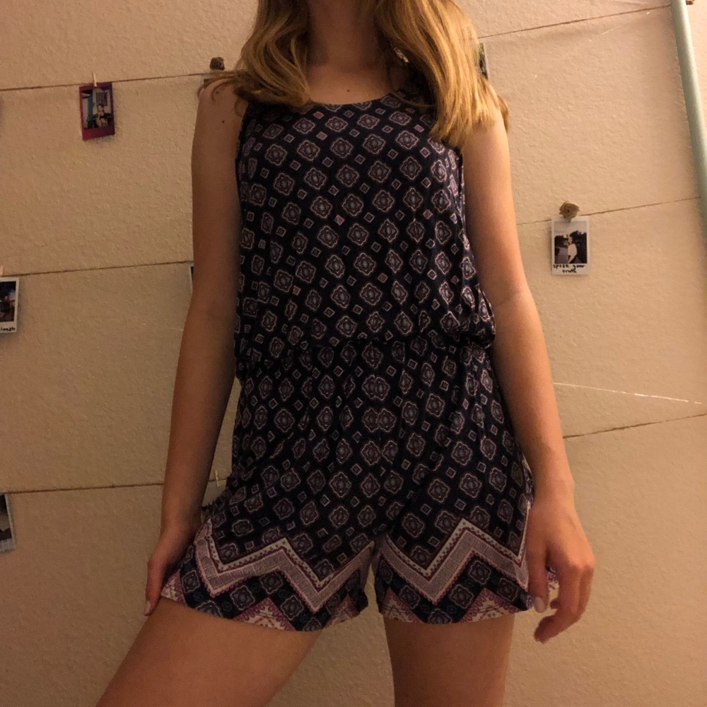 25% OFF ALL ITEMS 50 % OFF 2 ITEMS OR MORE